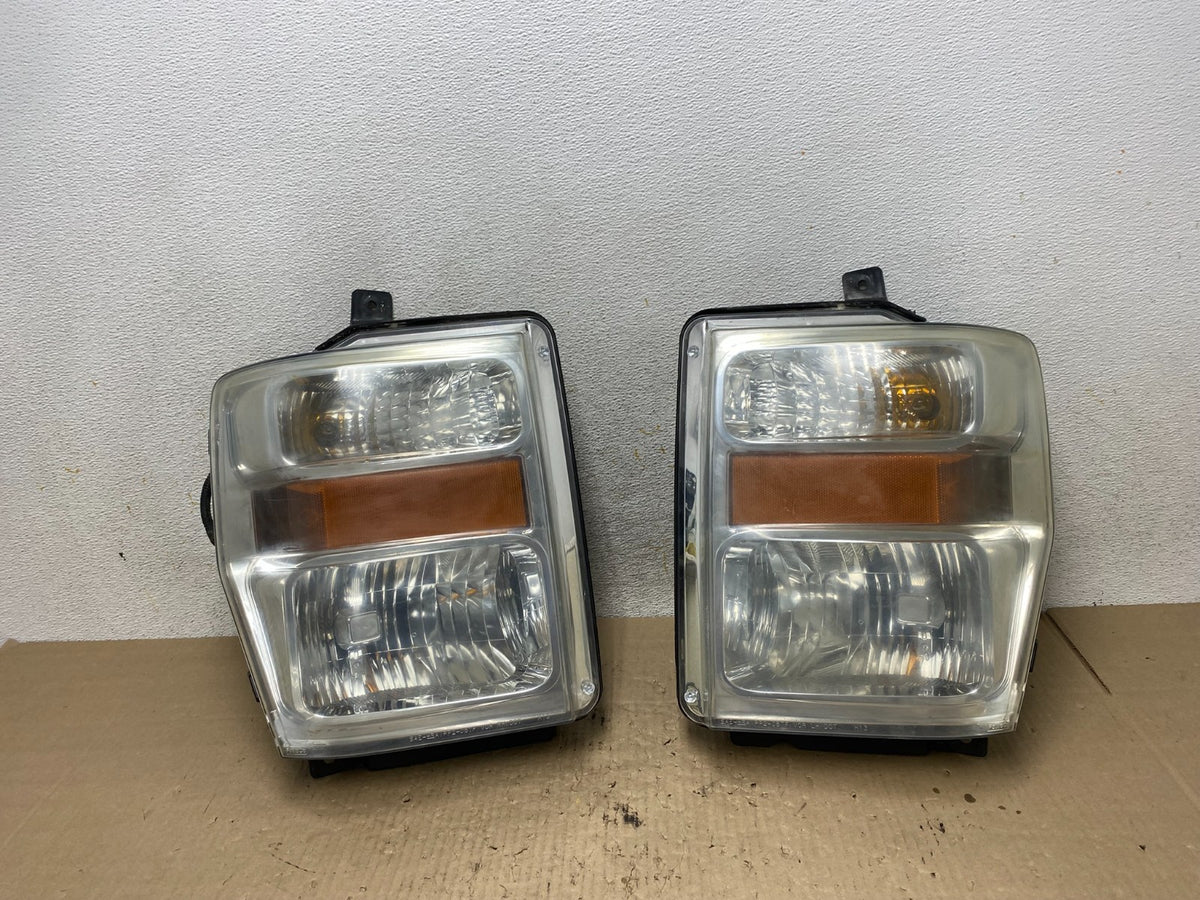 2008 to 2010 Ford F250 Super Duty Left+Right Side Headlights AI2441 DW0