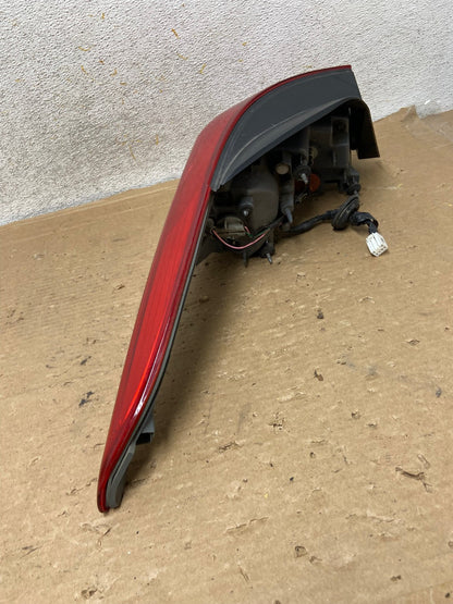 2011 2012 2013 Hyundai Elantra Sedan Right Passenger Tail Light AH8938 LK9