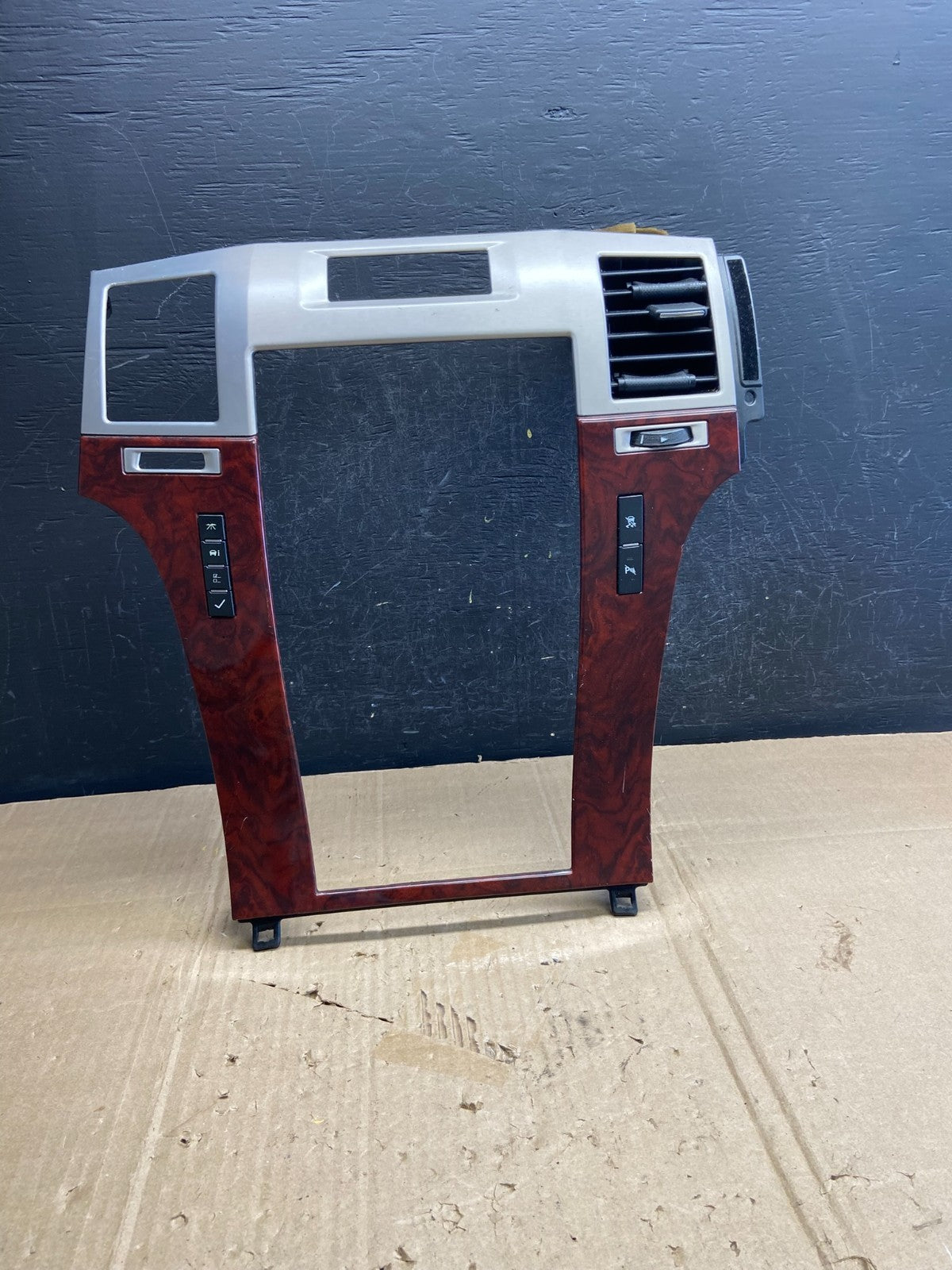2007-2014 Cadillac Escalade Center Dash Trim Radio Bezel Vent Wood AE1755 DG0