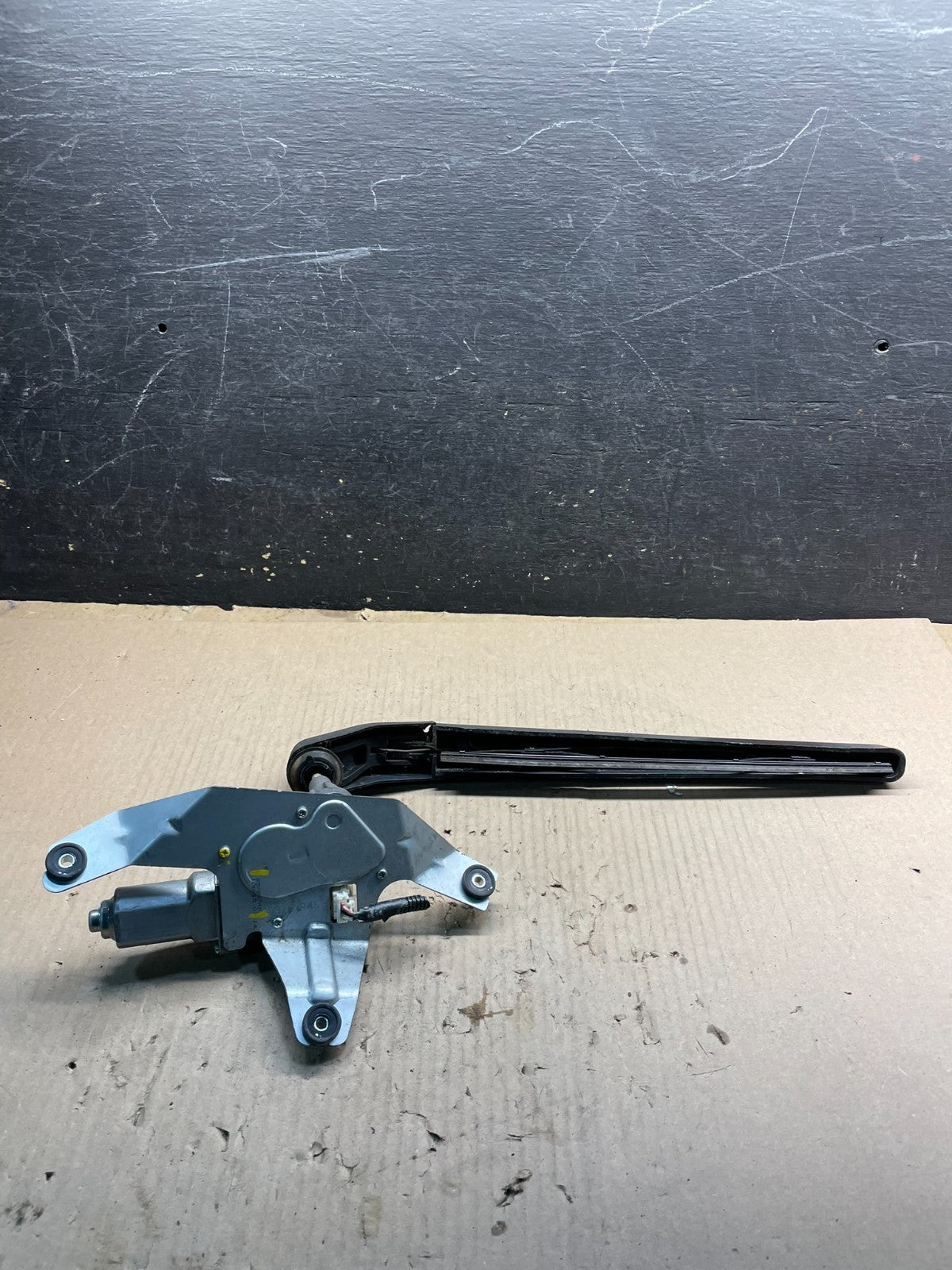 2010-2017 Chevrolet Equinox Rear Glass Windshield Wiper Motor X0521 DG5