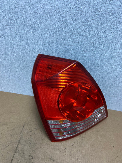 2004 2005 2006 Hyundai Elantra Sedan Left Driver LH Tail Light OEM AC3347 LK2