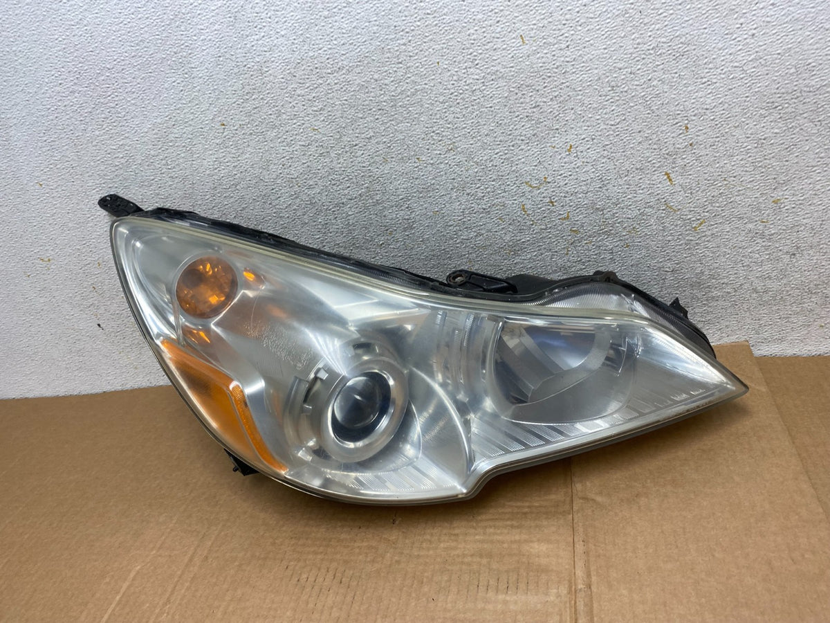 2010-2012 Subaru Legacy Outback Right Passenger Headlight AI3753 DW0