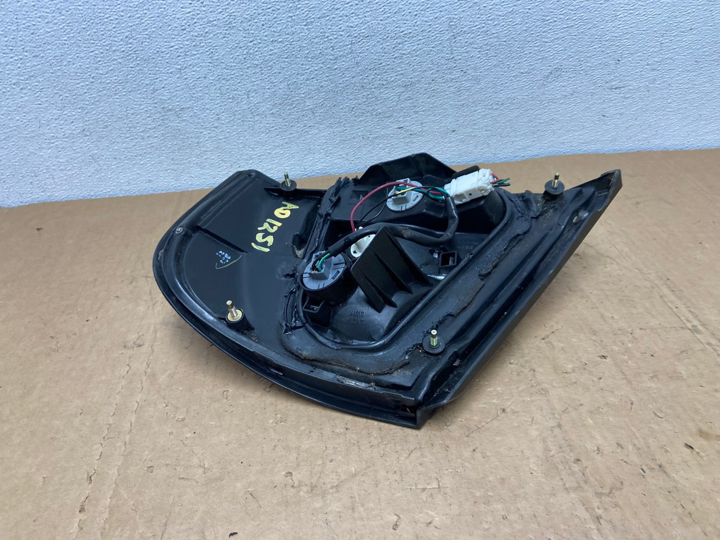 2000 to 2001 Nissan Altima Left Driver LH Side Tail Light AD1251 LK4