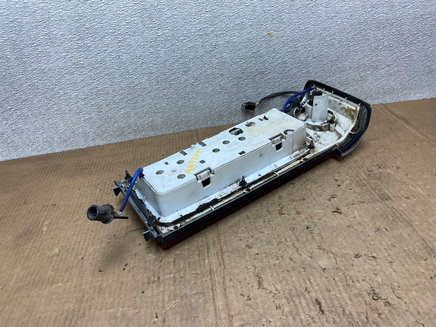 1985 to 1986 Toyota Camry Passenger Right Side Tail Light OEM AA72004
