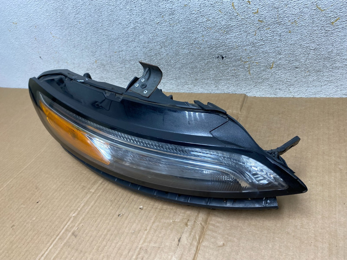 2014 - 2018 Jeep Cherokee Right Passenger RH Side LED Headlight AI5715 DW1