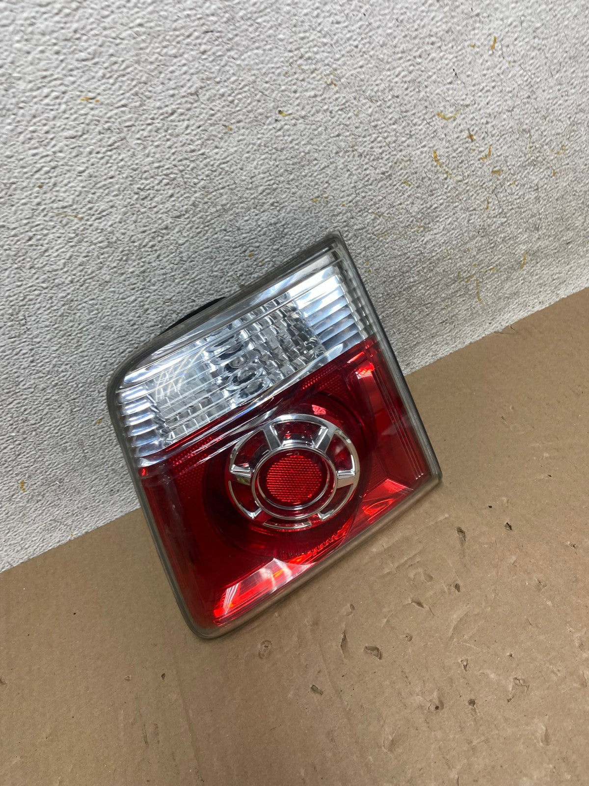 2007 to 2012 GMC Acadia Right Passenger Rh Hatch Tail Light Inner AI1204 LK2