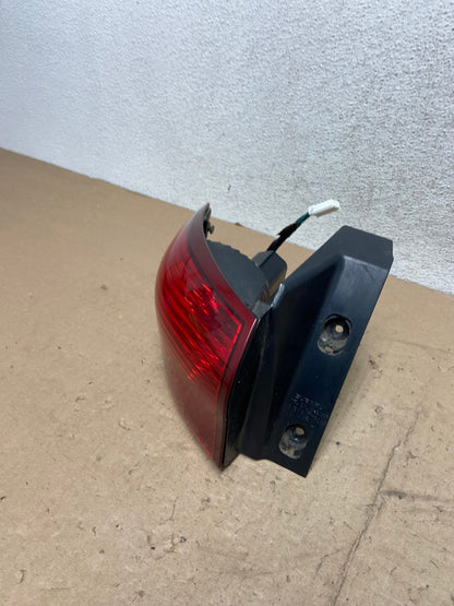 2006-2007 Subaru Tribeca B9 Left Driver Lh Side Tail Light AG5584 LK1