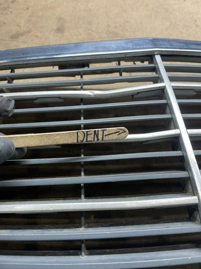 1994 to 1998 Mercedes-Benz W140 S600 S500 S320 Front Upper Grille M5176 DG4