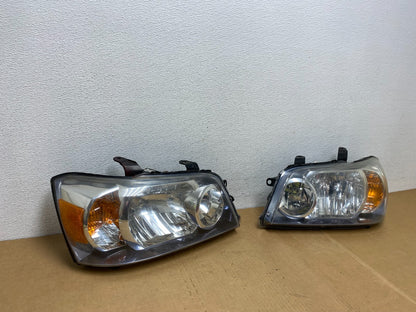 2004 2005 2006 Toyota Highlander Headlights Left+Right Side AC8425 DW2