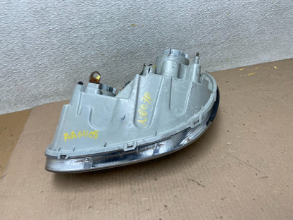 2002-2005 Hyundai Sonata Right Passenger Headlight Halogen Oem AA0408 DW7