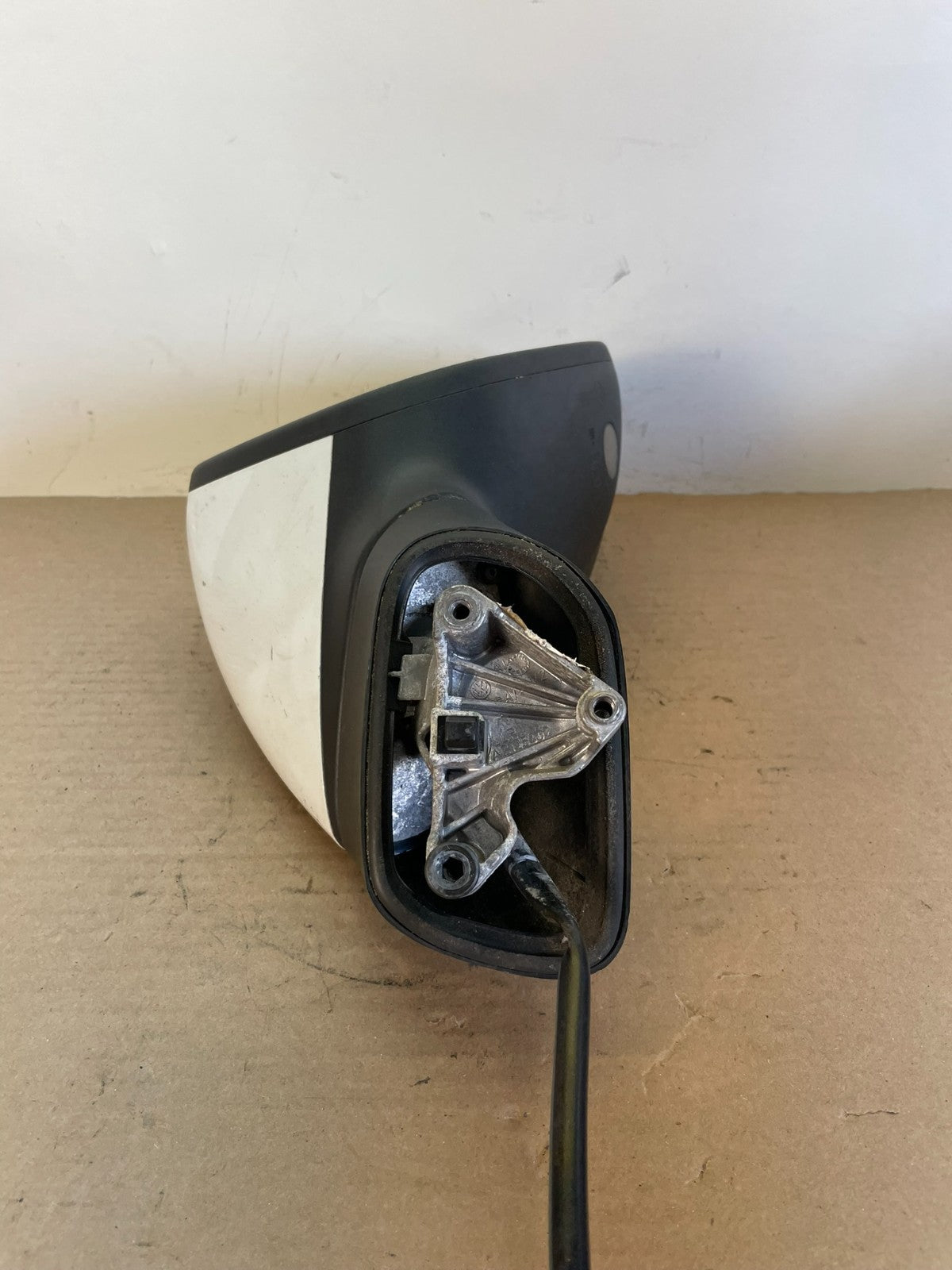 2014 to 2007 Volkswagen Touareg Right Door Power View Door Mirror af8471 DG4