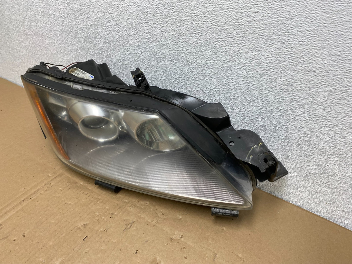 Halogen 2007 to 2009 Mazda CX-7 Right Passenger RH Side Headlight TYC AB6855 DW1