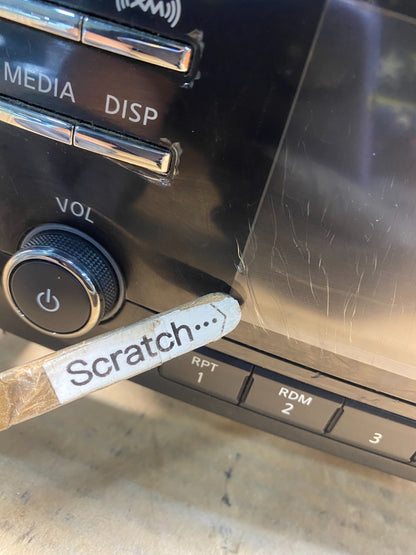 2017 to 2019 Nissan Rogue AM FM XM Radio CD Player Screen Receiver af7842 DG2