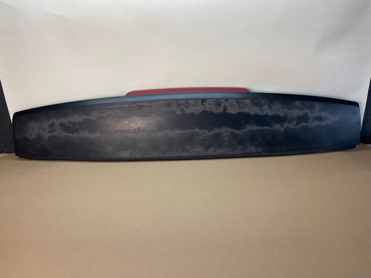 2007-2014 Chevrolet Tahoe Suburban Yukon Spoiler Wing 3rd Brake Light AI3843 DG0