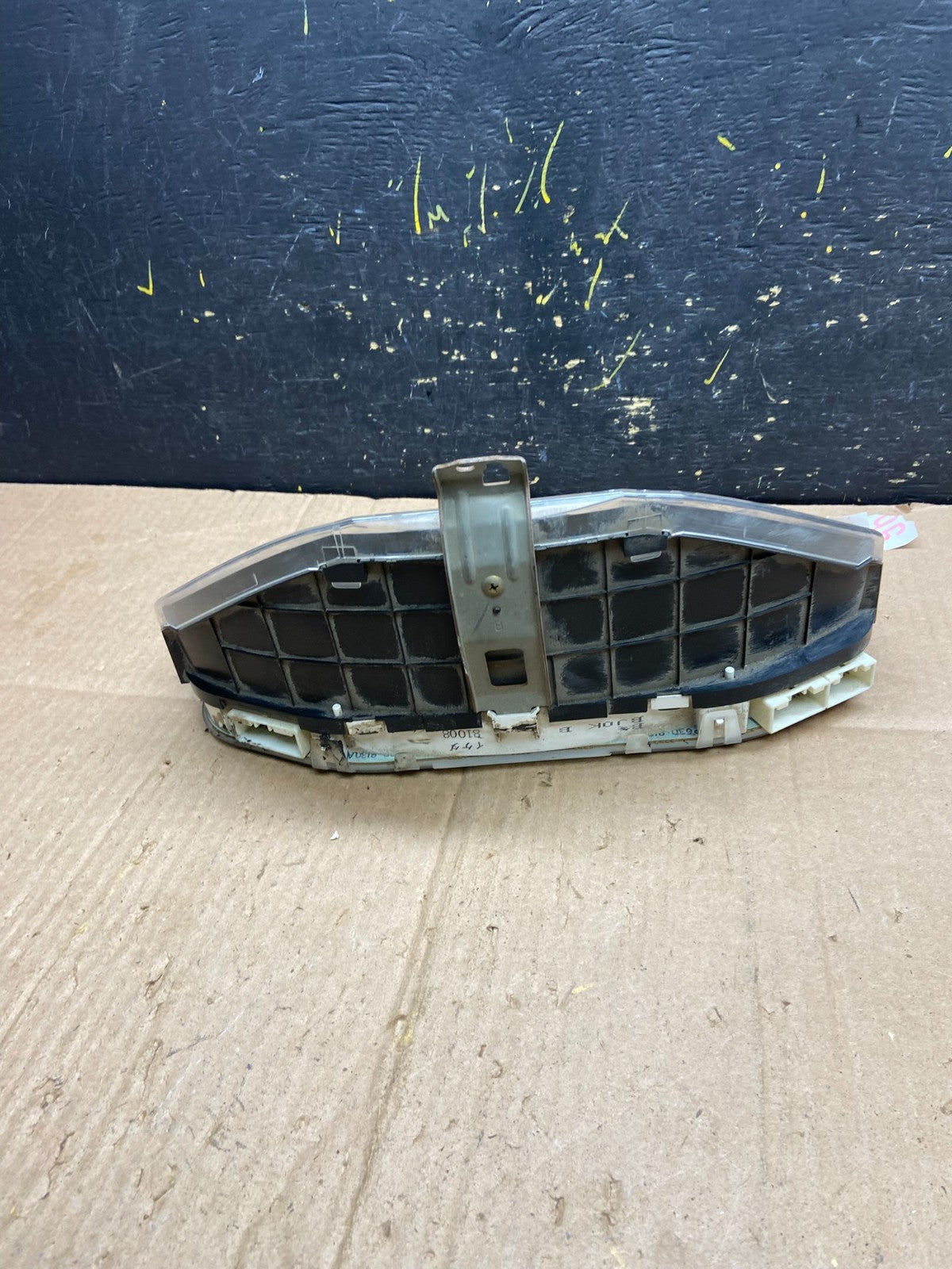 2001 to 2003 Mazda Pprotege Speedometer Cluster Sedan AA81084
