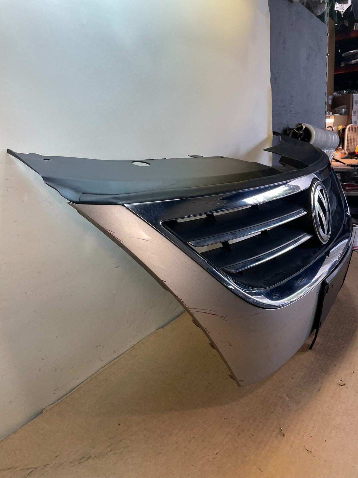 2009 to 2012 Volkswagen CC Front Upper Grill Grille AF8766 DG2