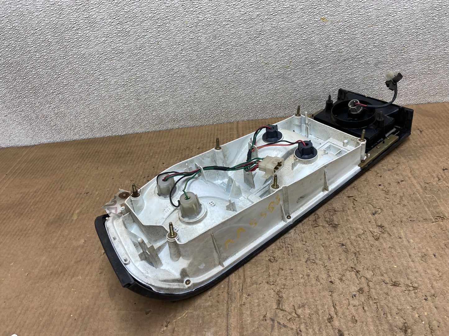 1986 1987 1988 Mazda RX-7 RX7 Right Passenger Rh Side Tail Light aa8588 DG5