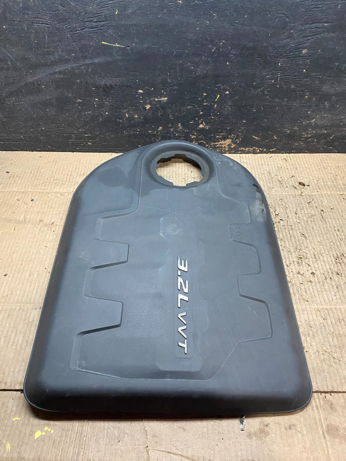 2014 to 2022 Jeep Cherokee 3.2L V6 VVT Engine Motor Cover OEM T9918 DG2