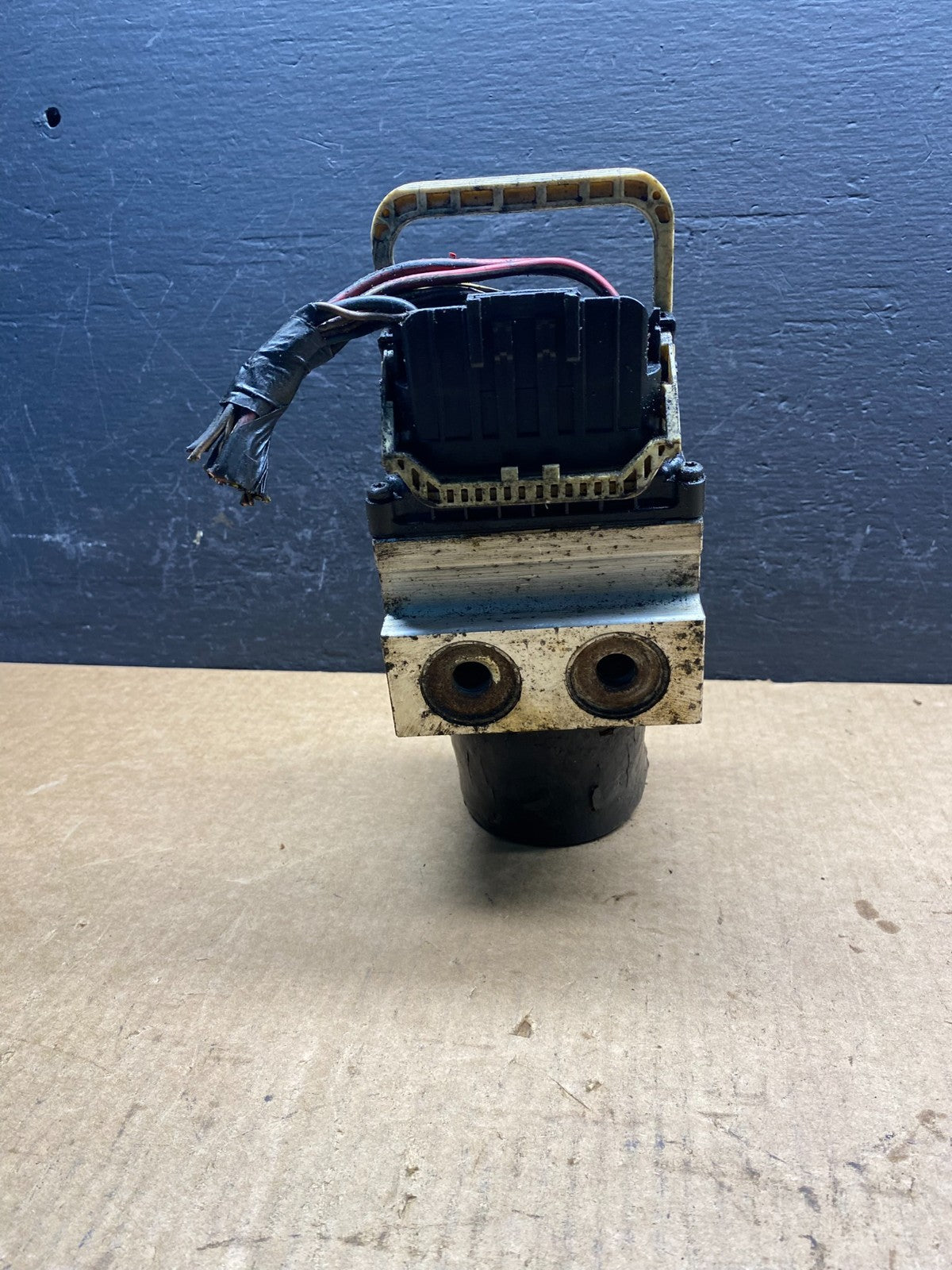 2013-2017 Chevrolet Express GMC Savana ABS Anti Lock Brake Pump AC7008 DG3