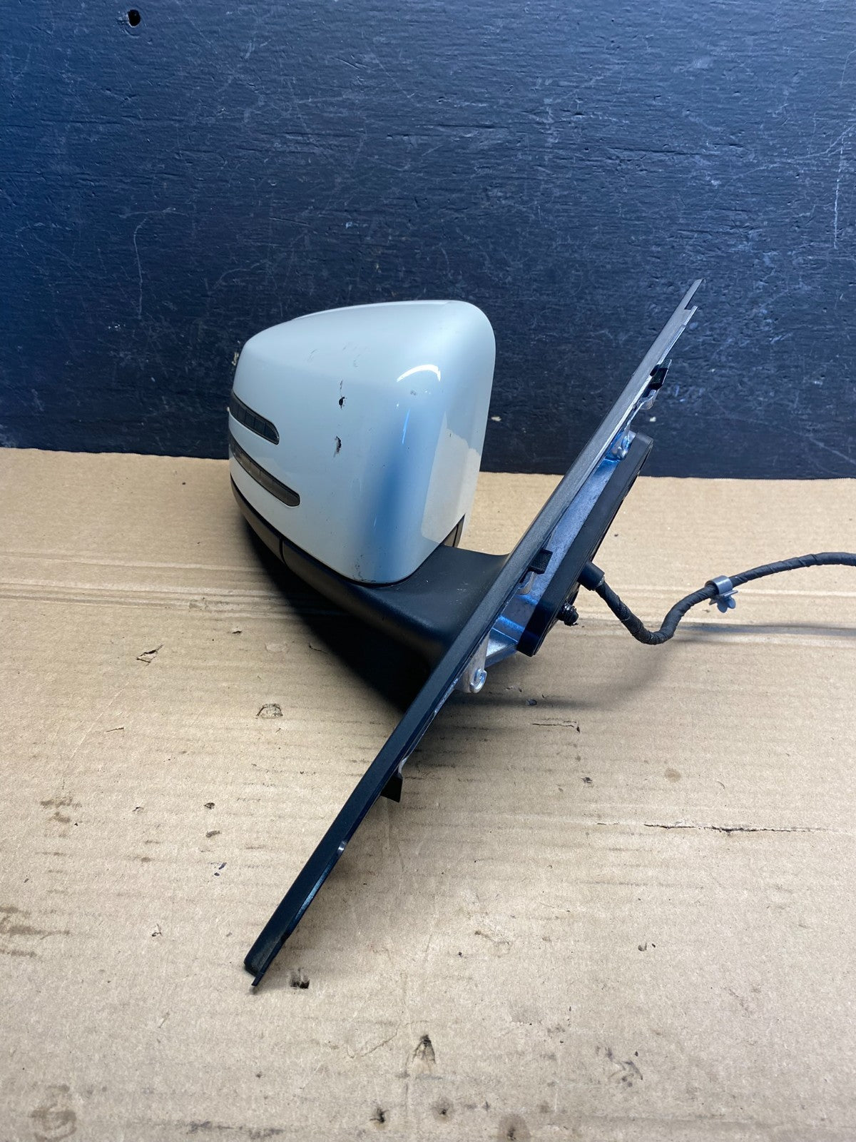 2012- 2014 Mercedes C300 C-Class Right Passenger Blind Spt Door Mirror AE8115 DG2