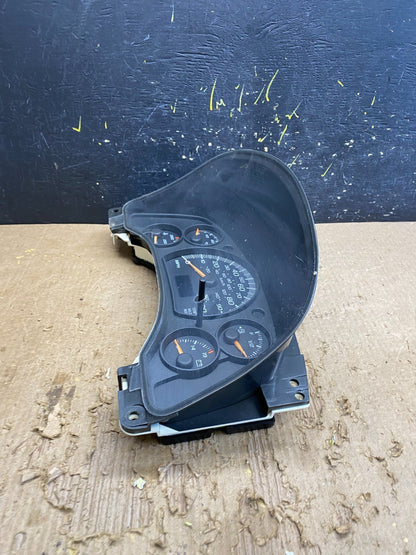 2004 to 2007 Chevrolet Express Speedometer Cluster Gauge Z9982 DG3