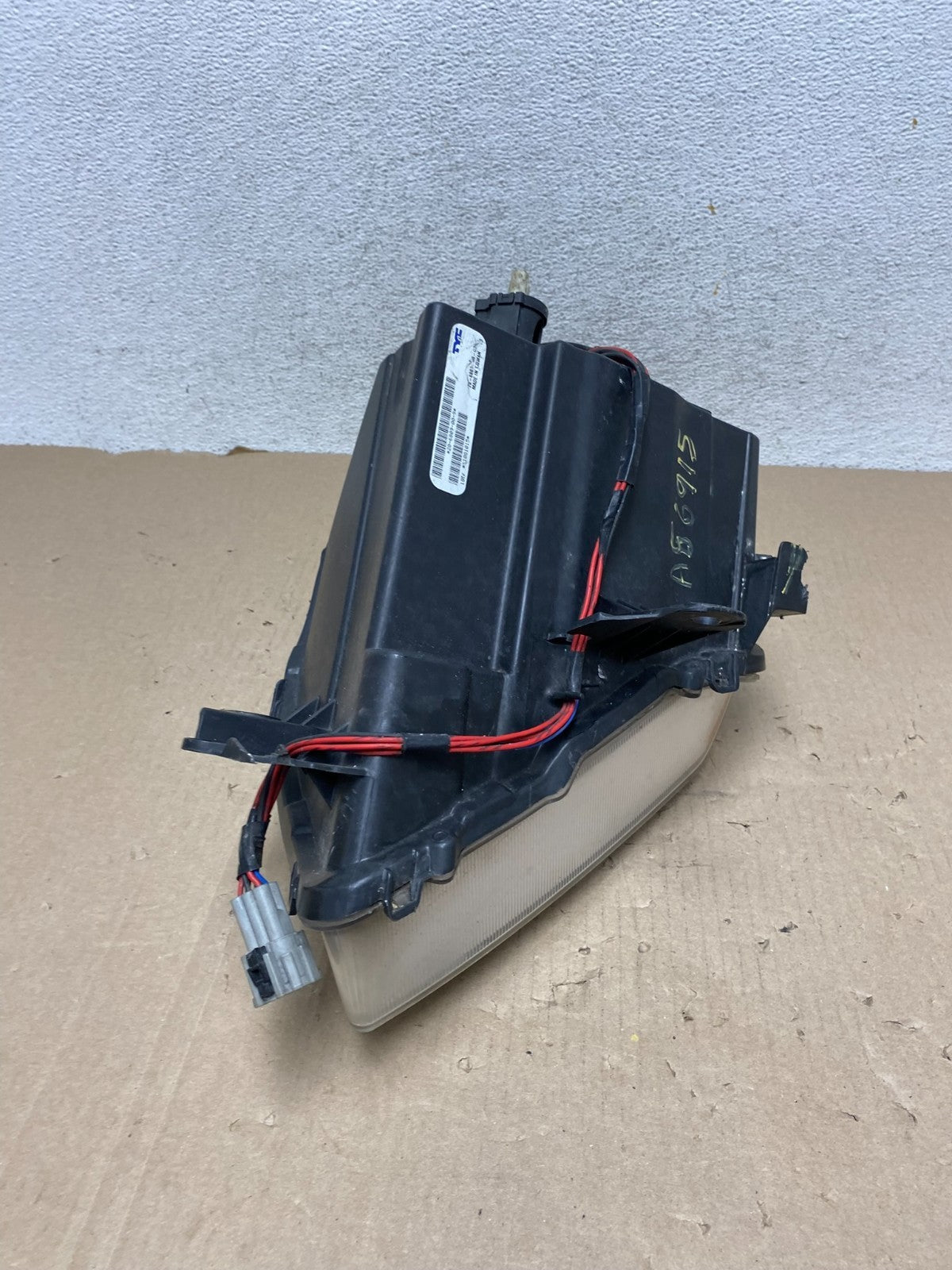 2007-2009 Nissan Sentra Halogen Right Passenger RH Side Headlight TYC AG6915 DW8