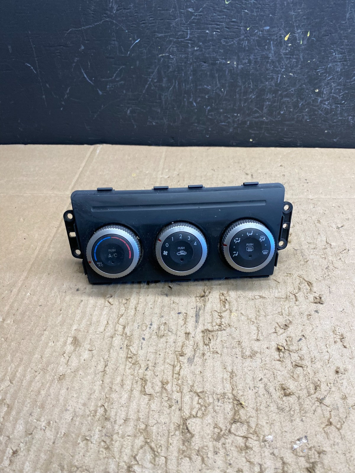 2009 - 2013 Mazda 6 A/C Manual Climate Control Panel ac4713 DG0