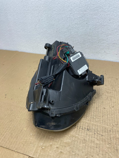 2003 - 2005 Infiniti G35 Coupe Headlight Right Passenger OEM Xenon HID AC4032 DW10