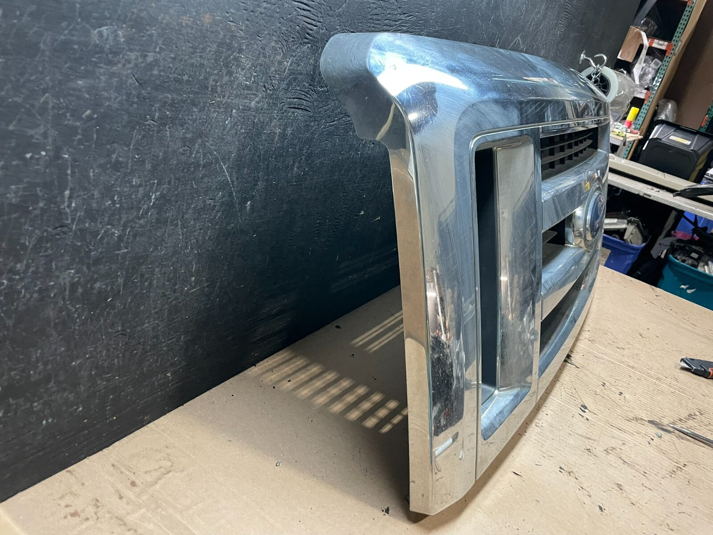 2008 to 2014 Ford Econoline E150 E250 Front Upper Chrome Grill Grille Oem J36522