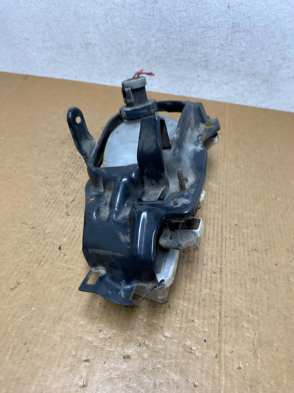 1988 to 1992 Toyota Corolla Right Passenger Side Headlight AE11677