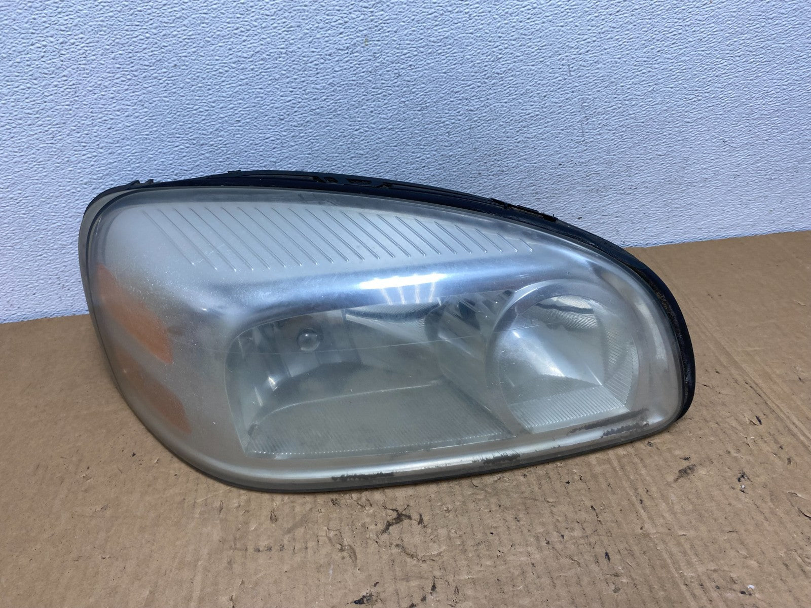 2005 - 2009 Pontiac Montana / Uplander Right Passenger Headlight AC7740 DW0