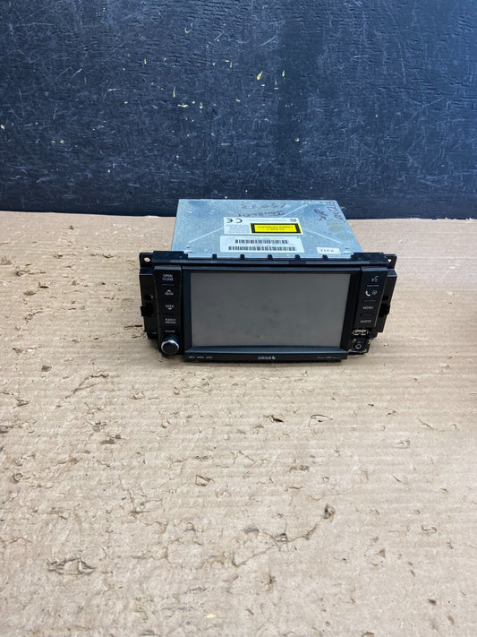 2008 2013 Jeep Dodge Chrysler Screen Display CD Player Satellite Radio AG8715 DG0