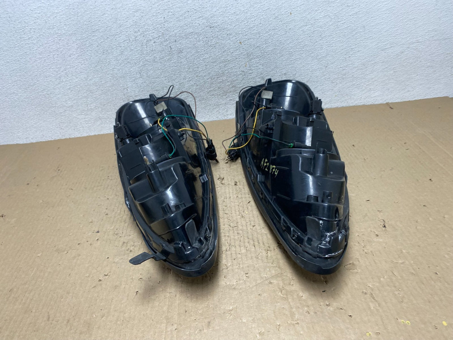 2004 to 2008 Pontiac Grand Prix Left+Right Side Black Headlights AF2874 DW9