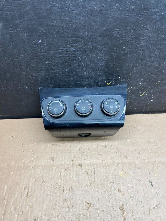 2011-2014 Chrysler 200 Heater AC Climate Switch Temperature Control T5975 DG0