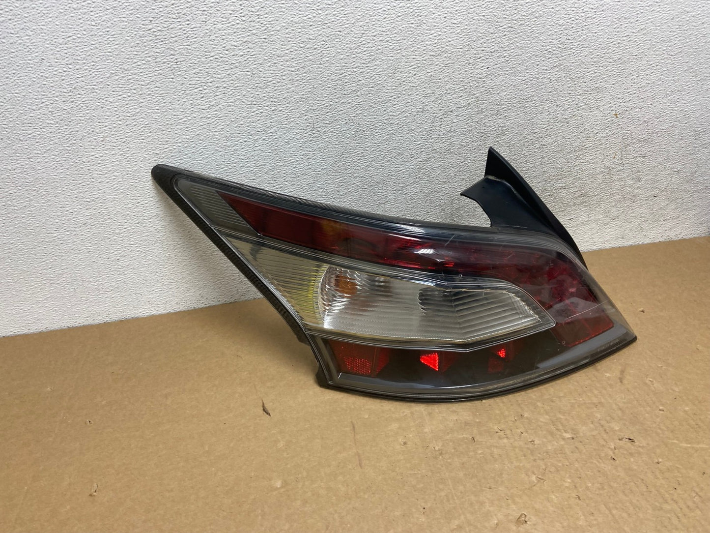 2012 2013 2014 Nissan Maxima Left Driver Lh Side Tail light AF9968 LK2