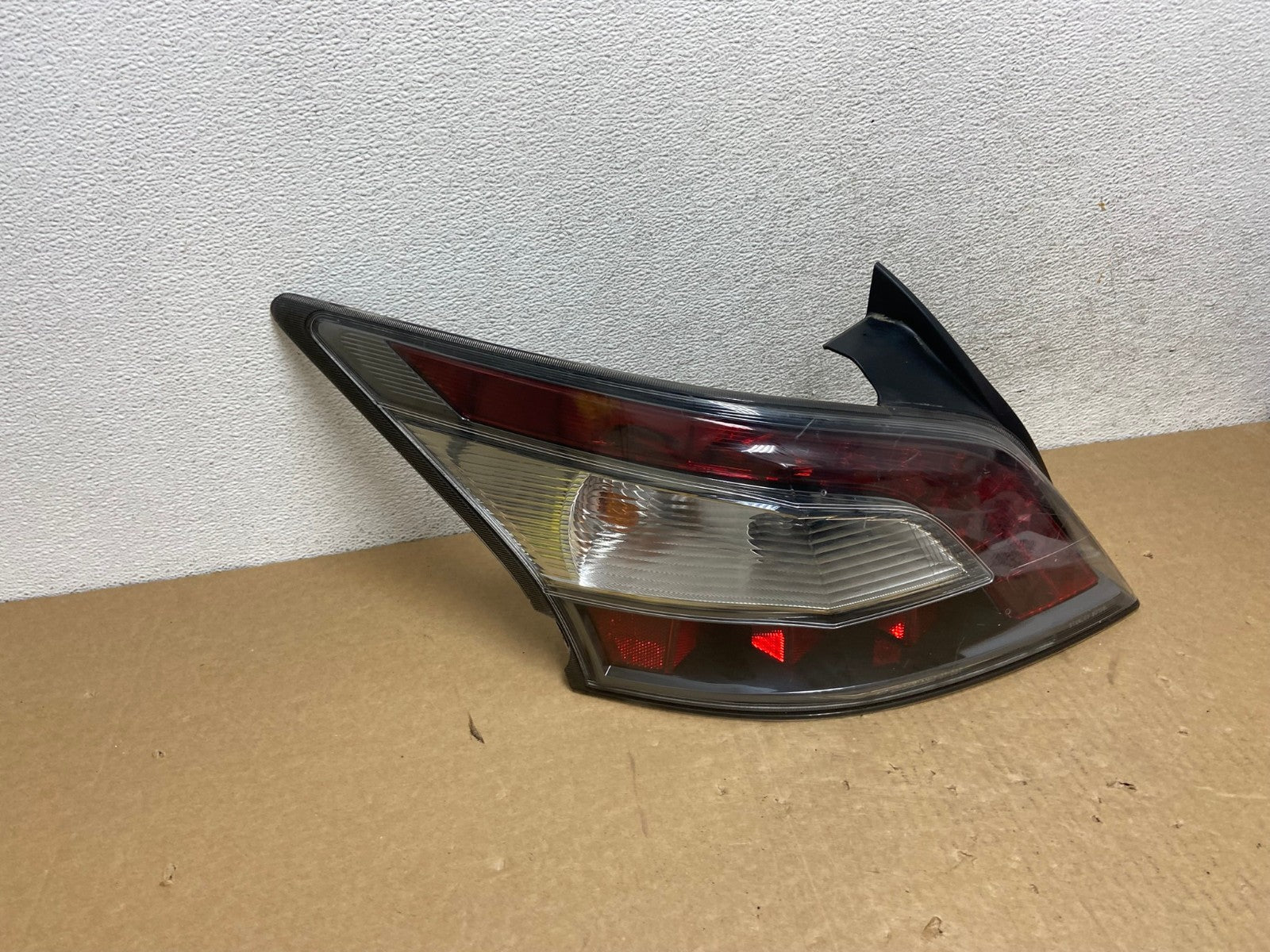 2012 2013 2014 Nissan Maxima Left Driver Lh Side Tail light AF9968 LK2