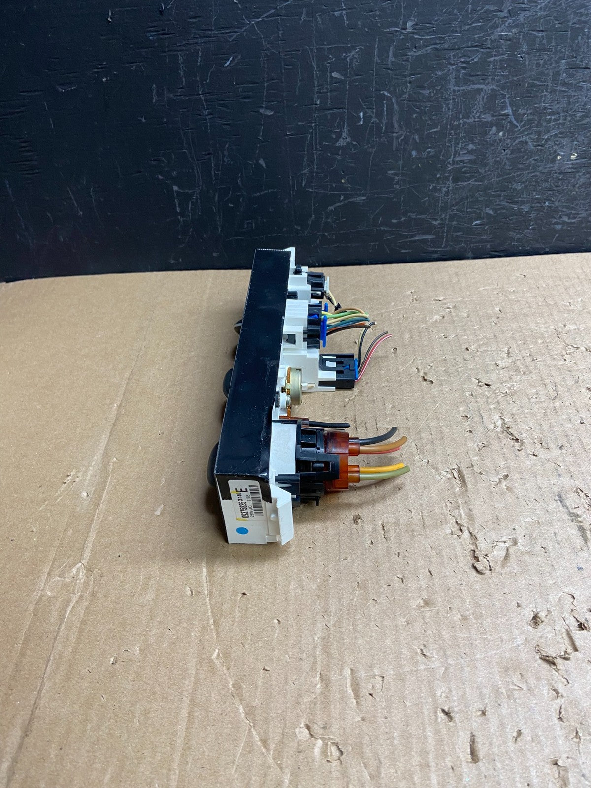 2001 - 2007 GMC Chevrolet Express 1500 Climate Control A/C AE4510 DG2
