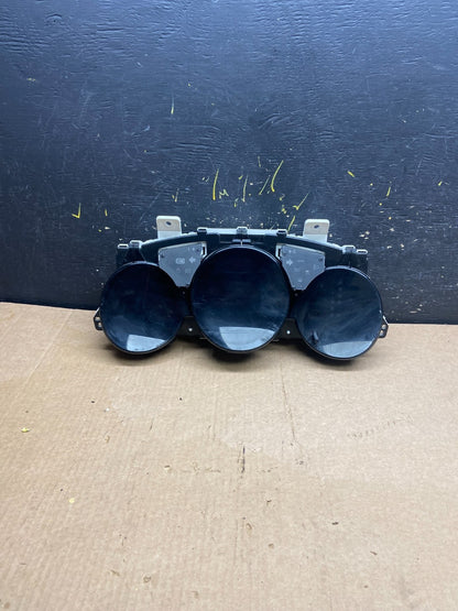 2004 to 2006 Lexus ES330 Speedometer Cluster Gauge OEM z4104 DG0