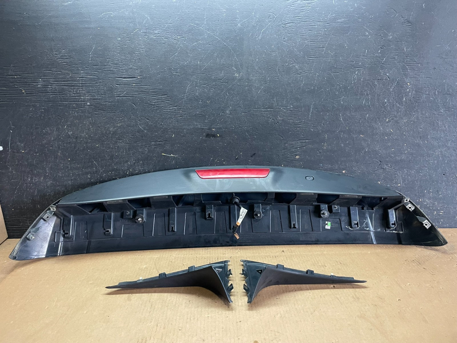 2013-2020 Nissan Pathfinder Rear Spoiler Wing Oem AA2232 DG8