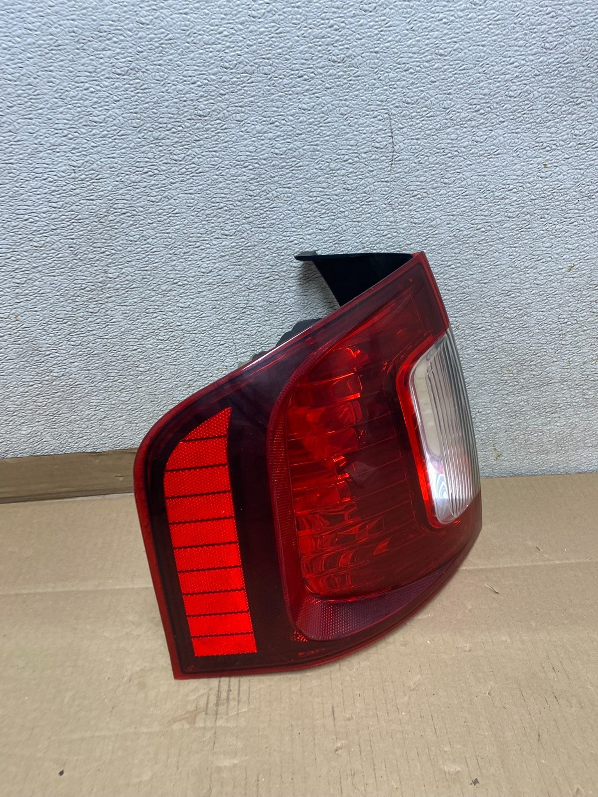 2011 to 2014 Ford Edge Sport Smoked Left Driver Lh Side Tail light Oem U2787 DG2