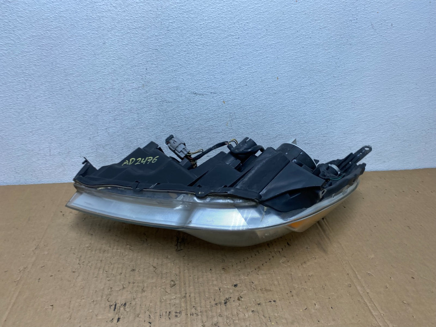 2010-2012 Subaru Legacy Outback Right Passenger Headlight AD2476 DW7