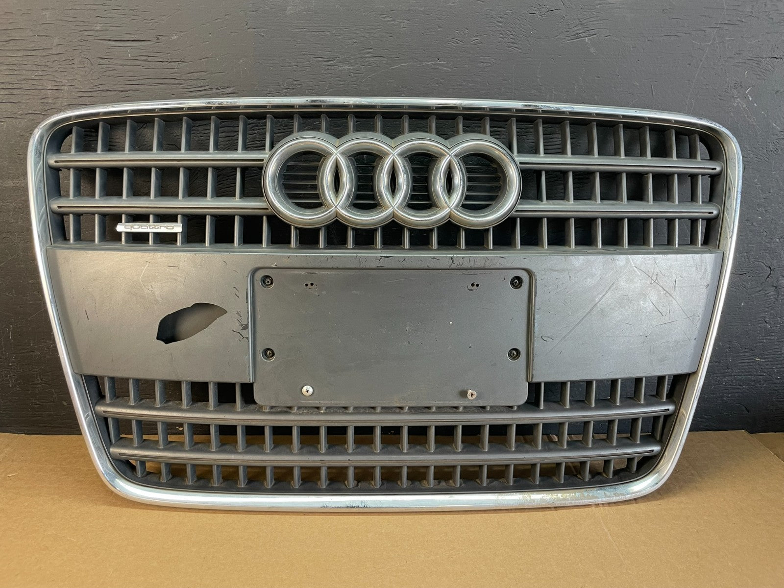 2007 2008 2009 Audi Q7 Front Upper Grill Grille AC9960 DG0