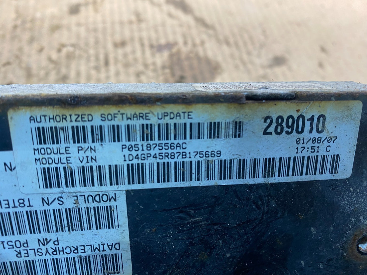 2007 Chrysler Town Country Caravan 3.3L Engine Control Unit ECU Module Z5020 DG4