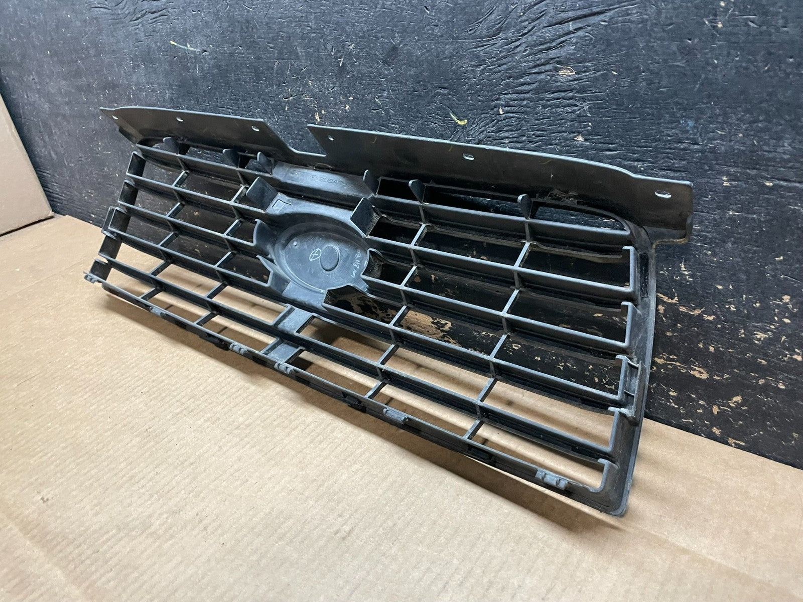 2006 to 2008 Subaru Forester Front Upper Grill Grille Oem AA9092 DG9