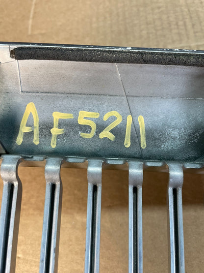 2003 to 2005 Mercury Grand Marquis Front Upper Grill Grille AF5211 DG5
