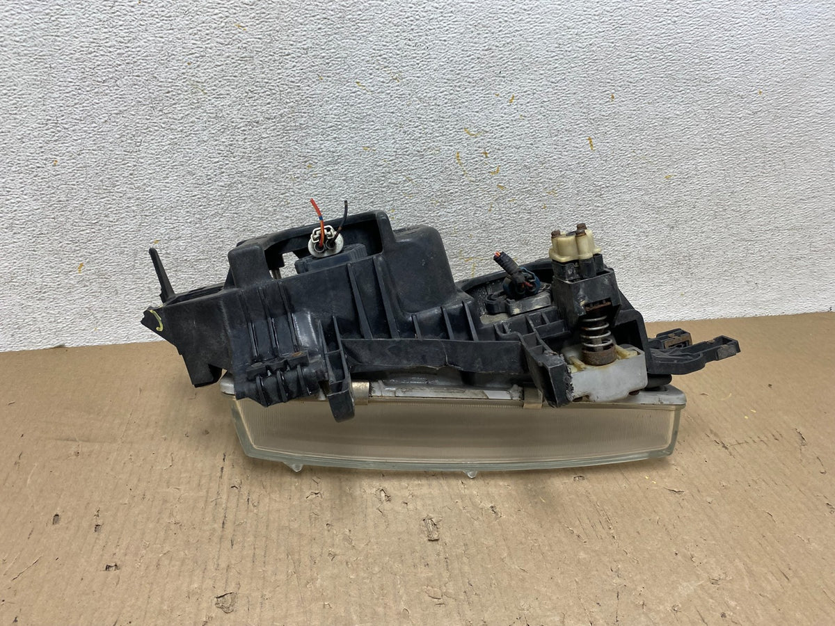 1990 to 1991 Honda Accord Left Driver LH Headlight AH5925 DW6