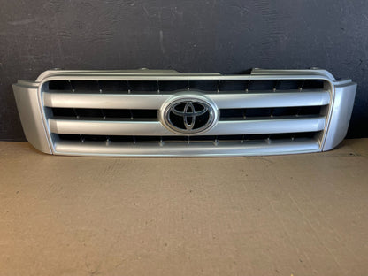2004 to 2007 Toyota Highlander Front Upper Grille Grill With Emblem ad0192 DG0