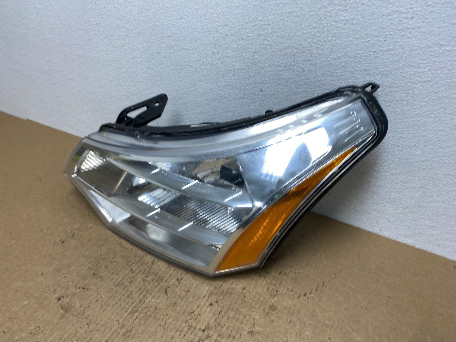 2008 2009 2010 2011 Ford Focus Left Driver Lh Headlight Halogen AC1583 DW1