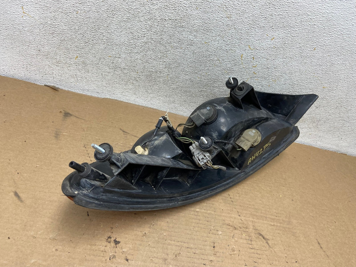 2003-2004 Chrysler Concorde Right Passenger RH Side Tail Light AH4275 LK6