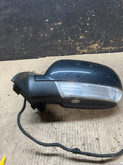 2004 to 2007 Volkswagen Touareg Left Door Power View Door Mirror OEM V4381 IT3